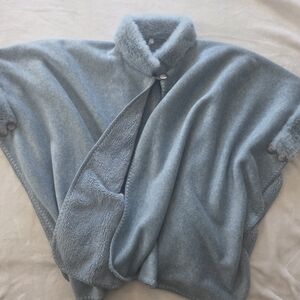 Women's Cozy Blue Alpaca Poncho Cape new